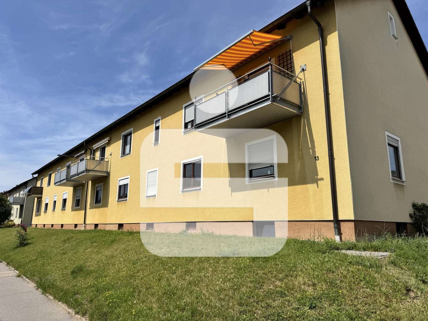 Außenansicht - Etagenwohnung in 92237 Sulzbach-Rosenberg mit 74m² kaufen