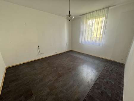 Schlafzimmer - Etagenwohnung in 92237 Sulzbach-Rosenberg mit 74m² kaufen