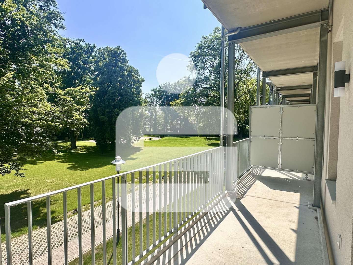Balkon mit Blick ins Grüne Balkon mit Blick ins Grüne - Etagenwohnung in 92224 Amberg mit 46m² mieten