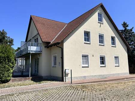 Außenansicht Außenansicht - Doppelhaushälfte in 92272 Freudenberg mit 151m² kaufen