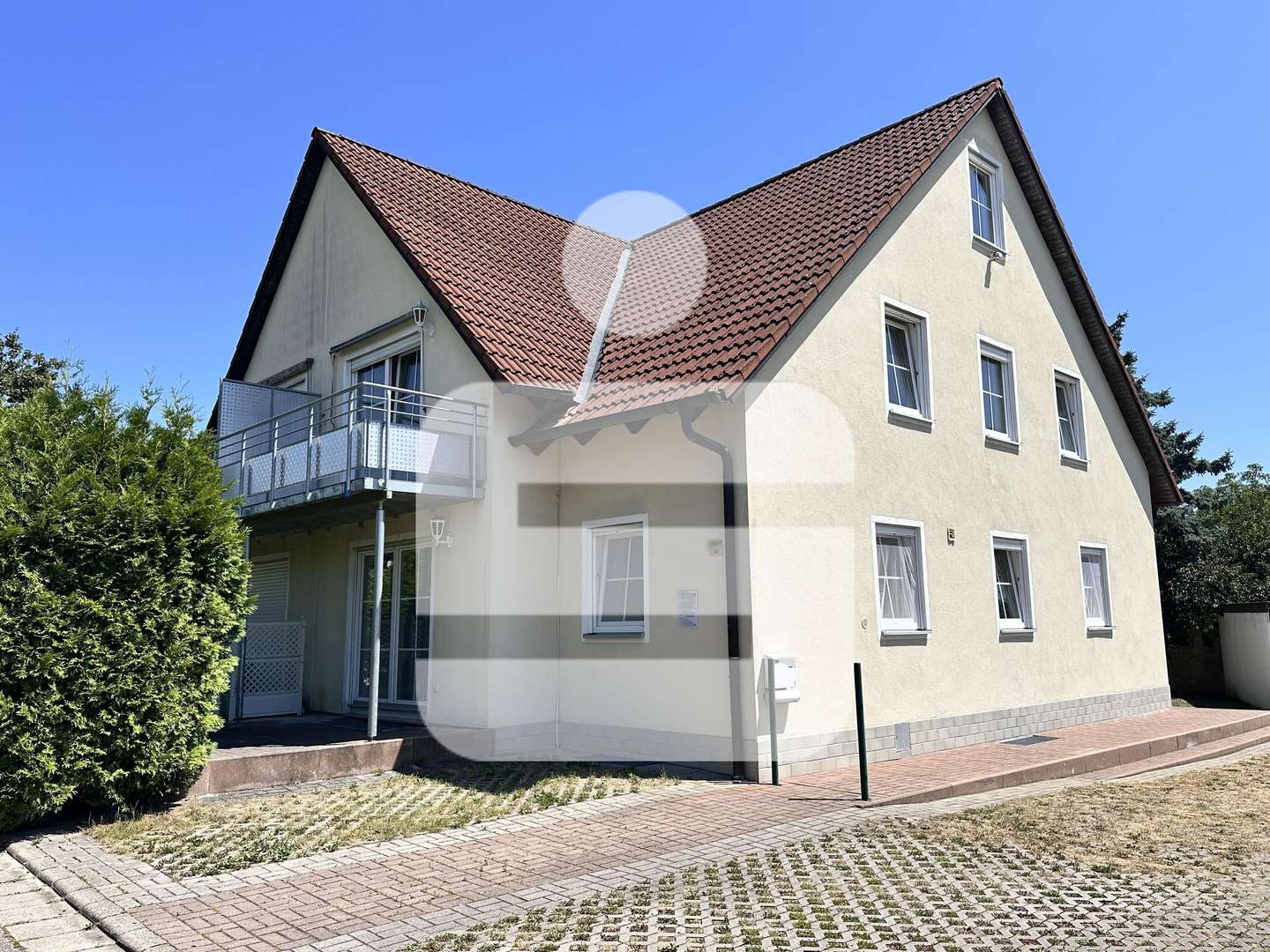 Außenansicht Außenansicht - Doppelhaushälfte in 92272 Freudenberg mit 151m² kaufen