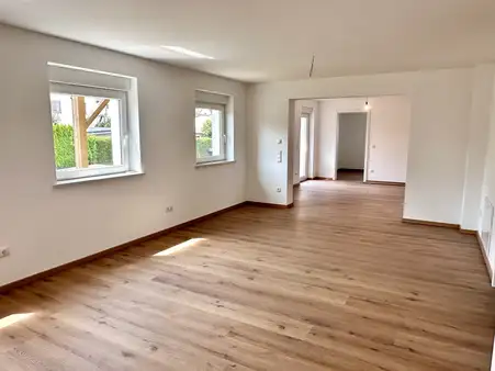 Komplett modernisiert und zum Einziehen bereit! Etagenwohnung in Amberg-Ammersricht.