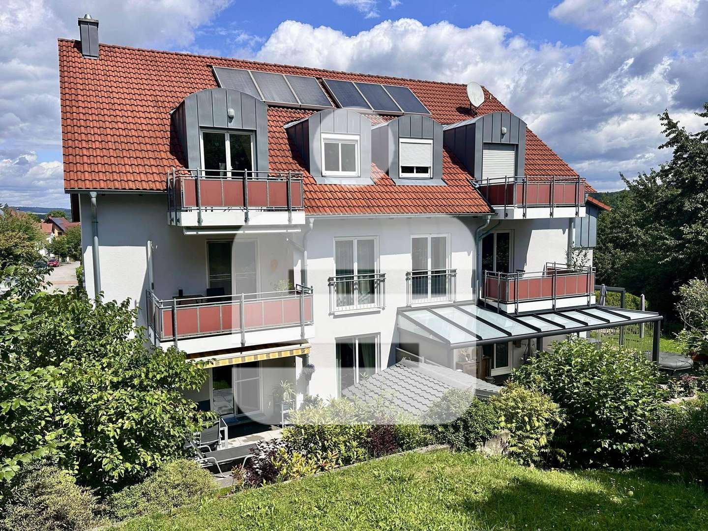 Außenansicht Außenansicht - Dachgeschosswohnung in 92224 Amberg mit 60m² kaufen