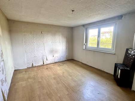 Wohnzimmer - Einfamilienhaus in 92245 Kümmersbruck mit 46m² kaufen