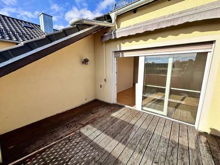 Dachterrasse Dachterrasse - Dachgeschosswohnung in 92224 Amberg mit 96m² kaufen