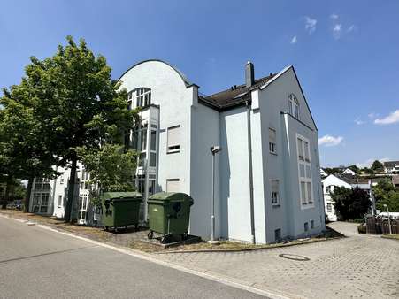 Außenbereich Wohnanlage - Dachgeschosswohnung in 93133 Burglengenfeld mit 44m² kaufen
