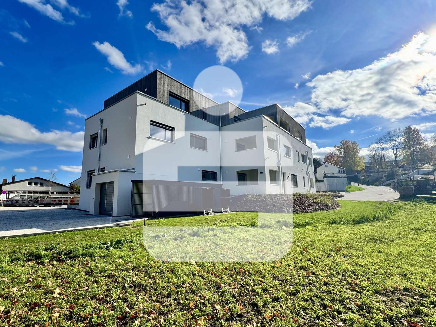 Außenansicht - Etagenwohnung in 92245 Kümmersbruck mit 104m² kaufen