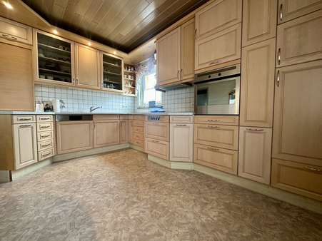 Küche im Erdgeschoss - Einfamilienhaus in 92245 Kümmersbruck mit 159m² kaufen