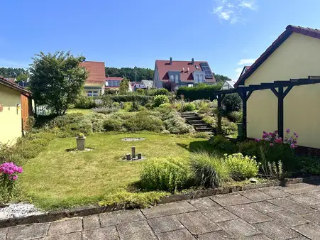 Grünes Familien-Domizil am Stadtrand! Doppelhaushälfte in Amberg-Schäflohe