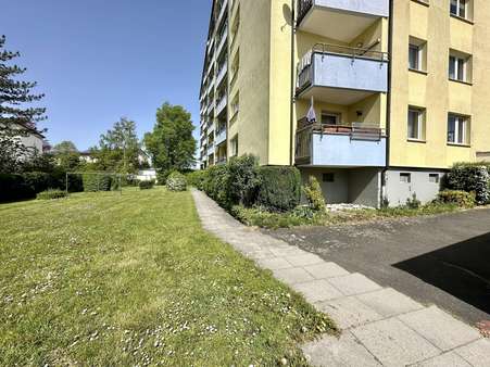 Außenansicht - Erdgeschosswohnung in 92224 Amberg mit 83m² kaufen