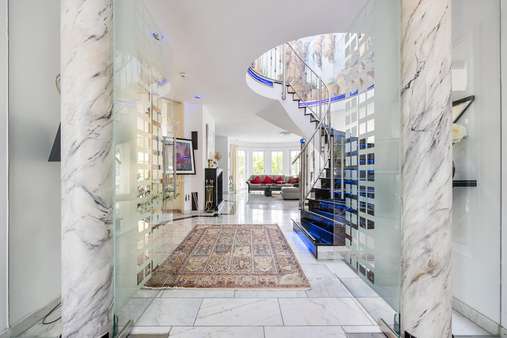 Eingangsbereich Eingangsbereich - Villa in 92245 Kümmersbruck mit 454m² kaufen