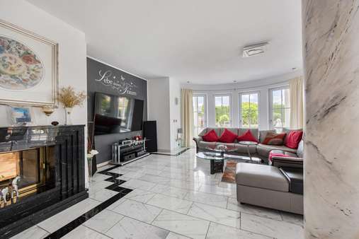 Wohnbereich Wohnbereich - Villa in 92245 Kümmersbruck mit 454m² kaufen