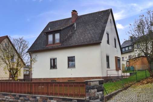 Außenansicht  - Einfamilienhaus in 95615 Marktredwitz mit 108m² kaufen