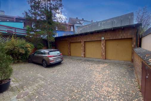 Garagen - Mehrfamilienhaus in 92637 Weiden mit 180m² kaufen