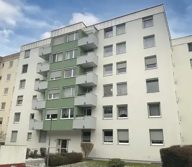 Schöne und helle Etagenwohnung in Germering