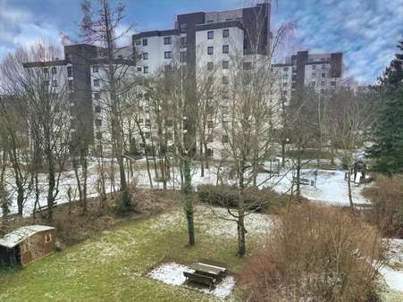 Aussicht vom Balkon - Etagenwohnung in 82110 Germering mit 59m² kaufen