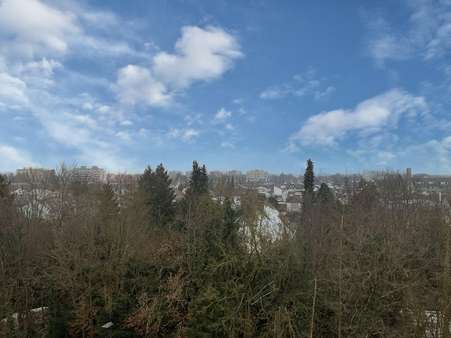 Aussicht vom Balkon - Etagenwohnung in 82110 Germering mit 59m² kaufen