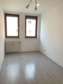 Kinderzimmer - Etagenwohnung in 92637 Weiden mit 116m² kaufen