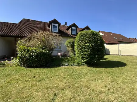 Großzügiges und gepflegtes Ein-/Zweifamilienhaus in bester Wohnlage