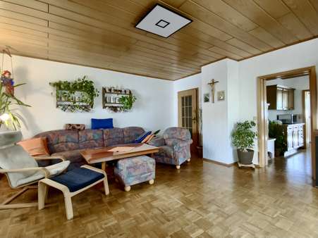 Wohnzimmer EG - Zweifamilienhaus in 92637 Weiden mit 191m² kaufen