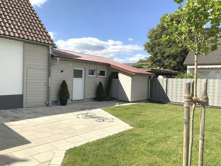 Garten mit Geräteschuppen Garten mit Geräteschuppen - Reiheneckhaus in 92637 Weiden mit 75m² kaufen