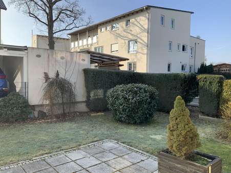 Ausblick von der Terrasse Ausblick von der Terrasse - Erdgeschosswohnung in 92637 Weiden mit 80m² kaufen