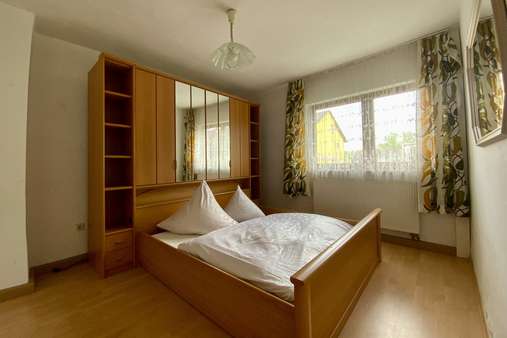 Schlafzimmer EG Schlafzimmer EG - Einfamilienhaus in 95671 Bärnau mit 155m² kaufen