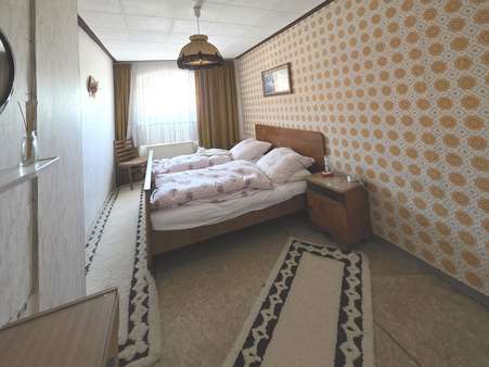 Schlafzimmer Obergeschoss - Einfamilienhaus in 95506 Kastl mit 100m² kaufen