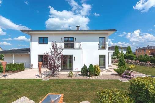Außenansicht Außenansicht - Villa in 92729 Weiherhammer mit 230m² kaufen