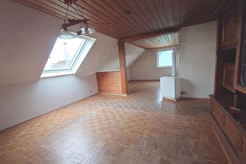 Wohn-/Essbereich - Zweifamilienhaus in 93055 Regensburg mit 130m² kaufen