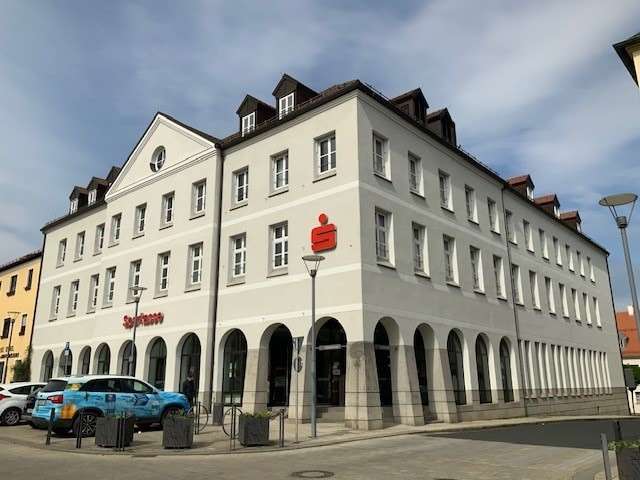 1 - Büro in 95643 Tirschenreuth mit 997m² mieten