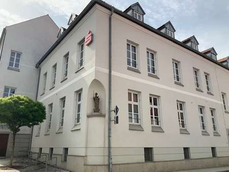 4 - Büro in 95643 Tirschenreuth mit 997m² mieten