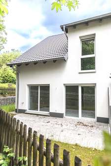Außenansicht Außenansicht - Doppelhaushälfte in 93152 Nittendorf mit 112m² kaufen