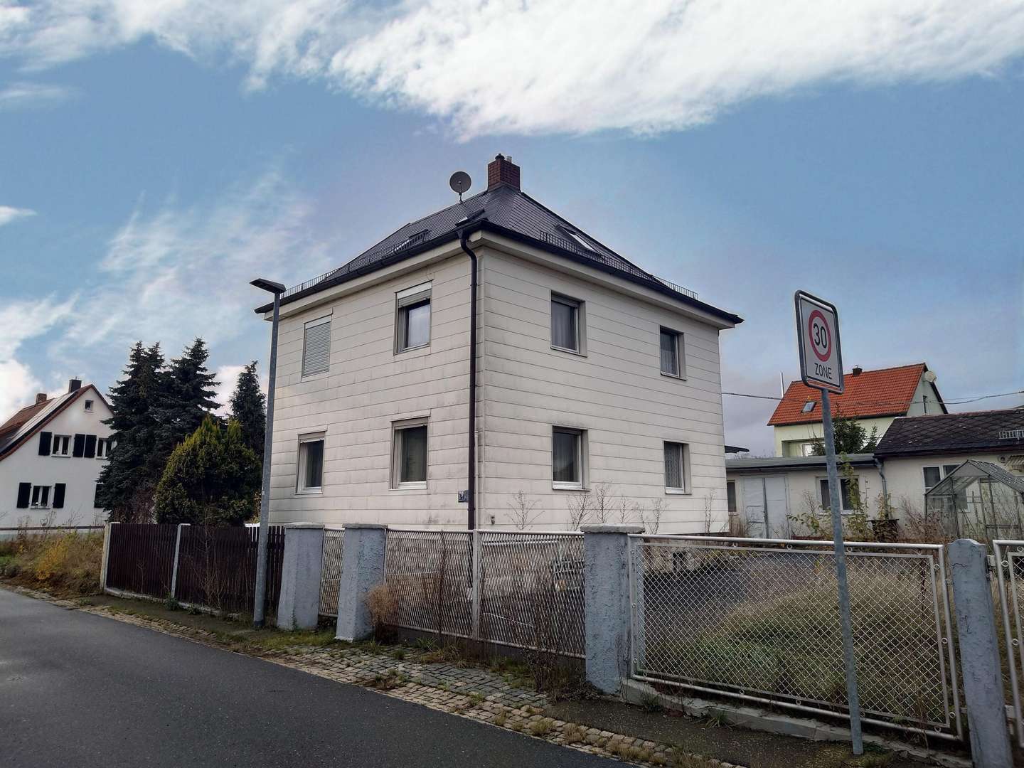 Hauptbild - Einfamilienhaus in 95666 Mitterteich mit 130m² kaufen