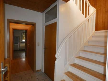 Flur - Einfamilienhaus in 92655 Grafenwöhr mit 132m² kaufen