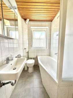 EG: Badezimmer - Einfamilienhaus in 92665 Altenstadt mit 214m² kaufen