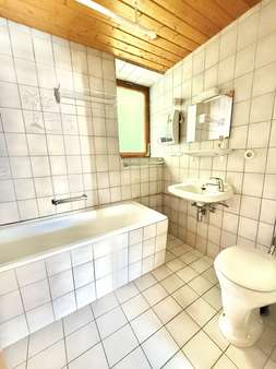 Badezimmer - Einfamilienhaus in 92648 Vohenstrauß mit 75m² kaufen