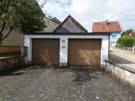 Doppelgaragen - Ethernitdach Doppelgaragen - Ethernitdach - Einfamilienhaus in 91281 Kirchenthumbach mit 85m² kaufen
