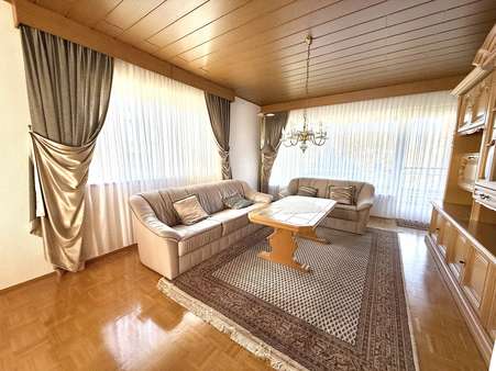 EG: Wohnzimmer EG: Wohnzimmer - Zweifamilienhaus in 92660 Neustadt mit 170m² kaufen