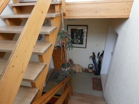 Treppenhaus - Dachgeschosswohnung in 91284 Neuhaus mit 85m² kaufen