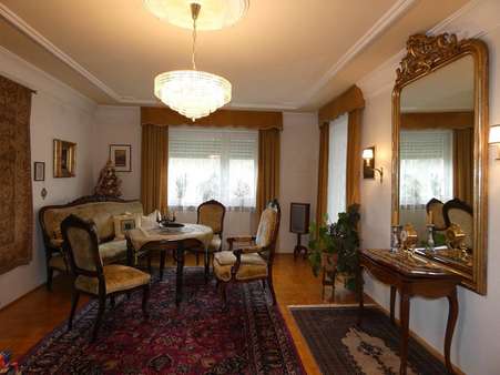 Dinieren mit der Familie - Zweifamilienhaus in 95519 Vorbach mit 300m² kaufen
