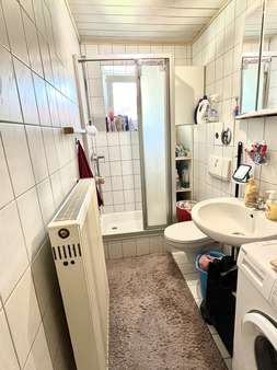 Badezimmer mit Dusche - Etagenwohnung in 92637 Weiden mit 55m² kaufen