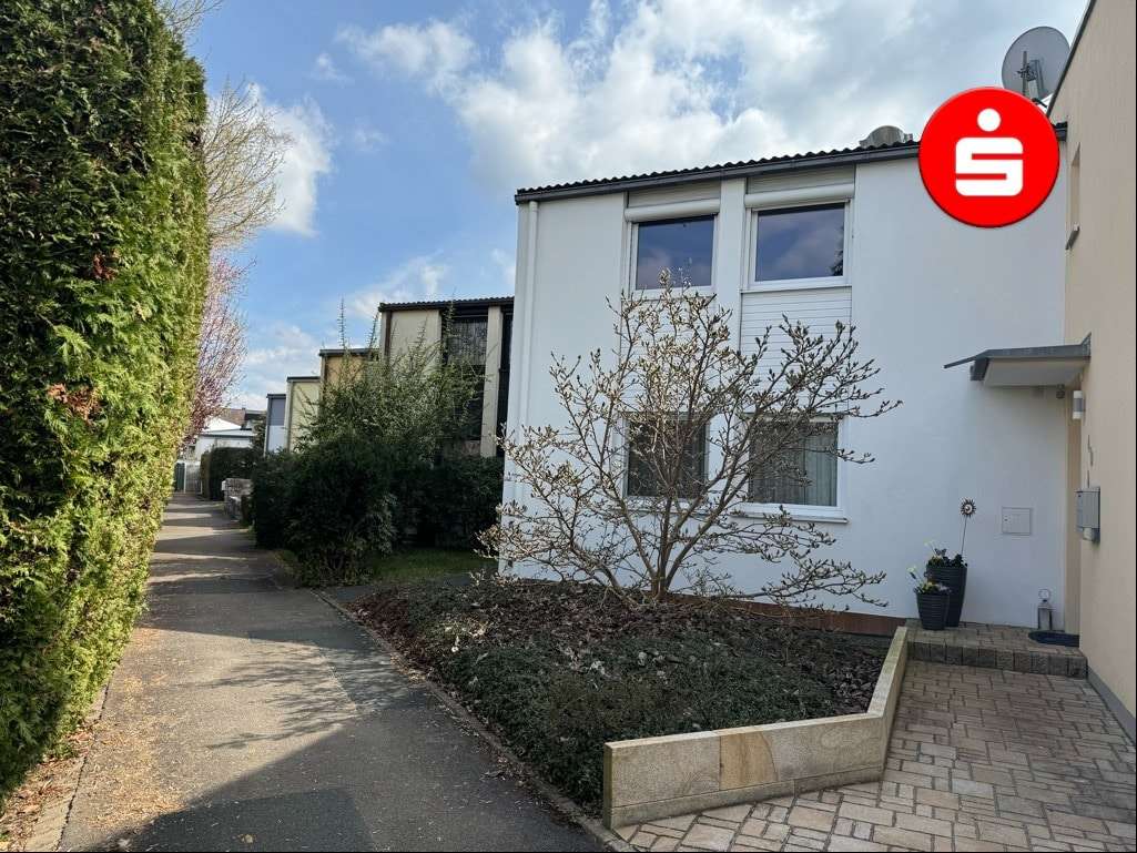 Außenansicht - Reihenmittelhaus in 90455 Nürnberg mit 100m² kaufen