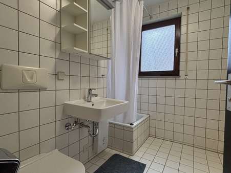 Badezimmer - Erdgeschosswohnung in 90408 Nürnberg mit 40m² mieten
