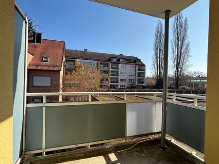 Blick vom Balkon - Etagenwohnung in 90409 Nürnberg mit 36m² kaufen