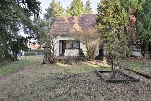 Rückansicht - Doppelhaushälfte in 90411 Nürnberg mit 141m² kaufen