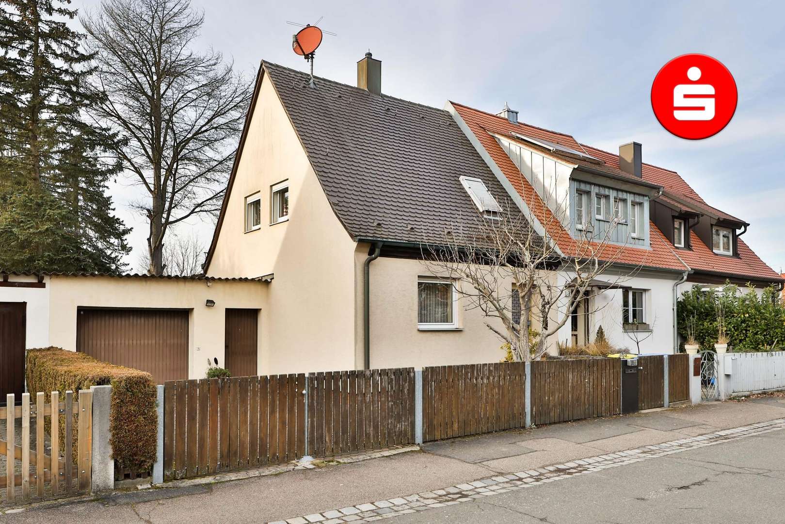 Deckblatt - Doppelhaushälfte in 90411 Nürnberg mit 100m² kaufen