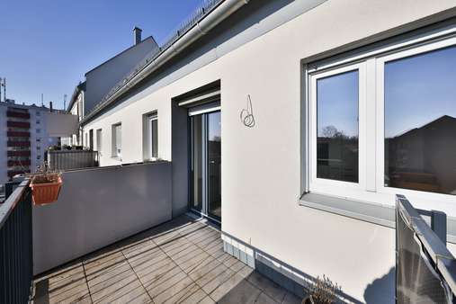 Balkon - Galerie in 90439 Nürnberg mit 104m² kaufen