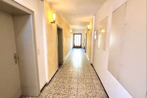 Flur EG - Mehrfamilienhaus in 91220 Schnaittach mit 284m² kaufen