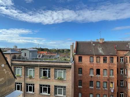 Blick vom Spitzboden - Dachgeschosswohnung in 90419 Nürnberg mit 44m² kaufen